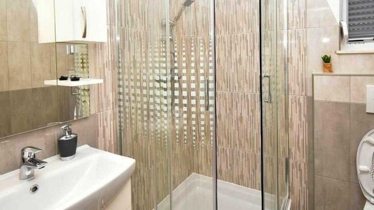 Apartments Bilobrk Trogir Luaran gambar